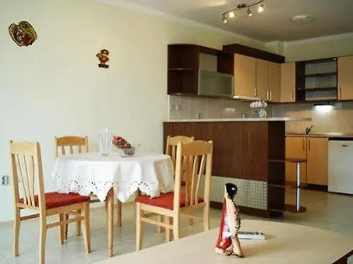 Aparthotel Gardenia Vacation Settlement à Sozopol 3*,